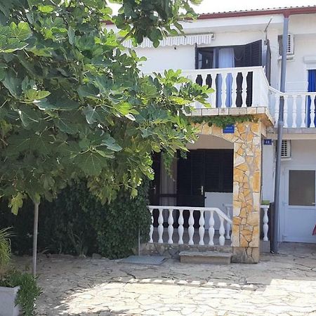 Apartments Max Vir Ngoại thất bức ảnh
