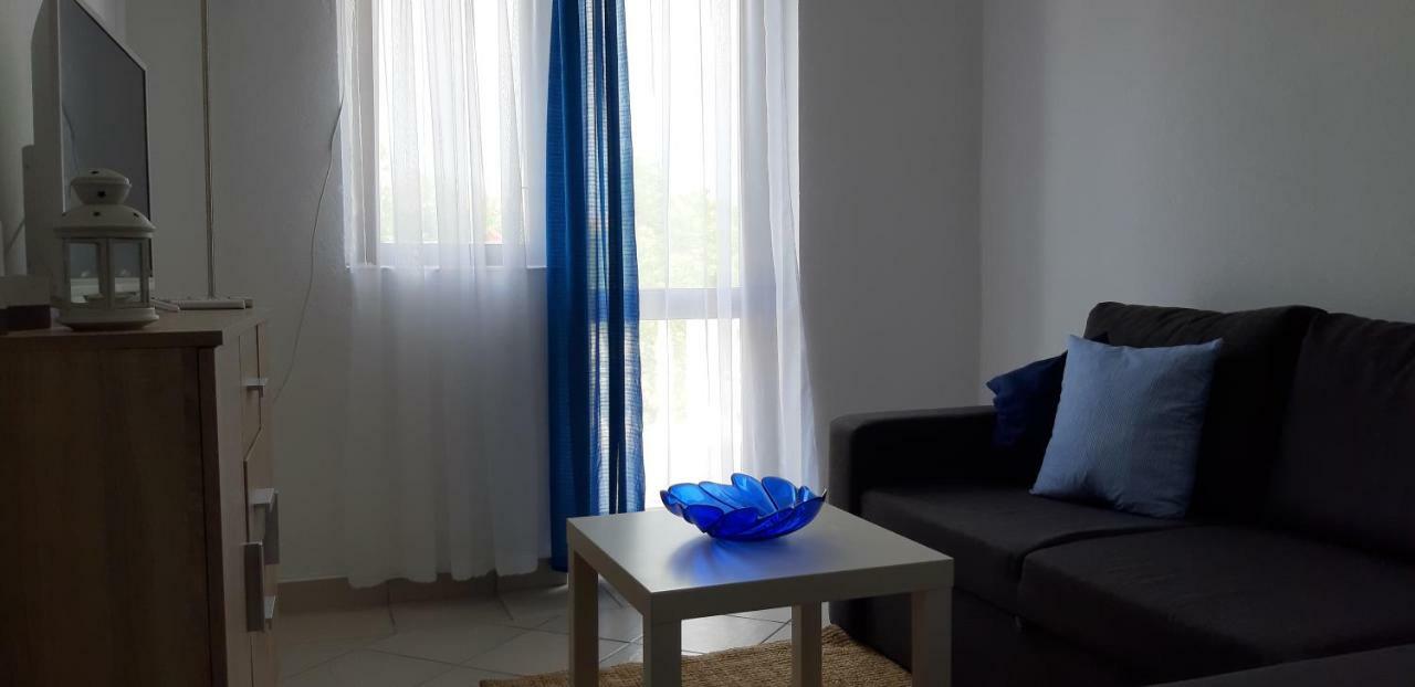 Apartments Max Vir Ngoại thất bức ảnh