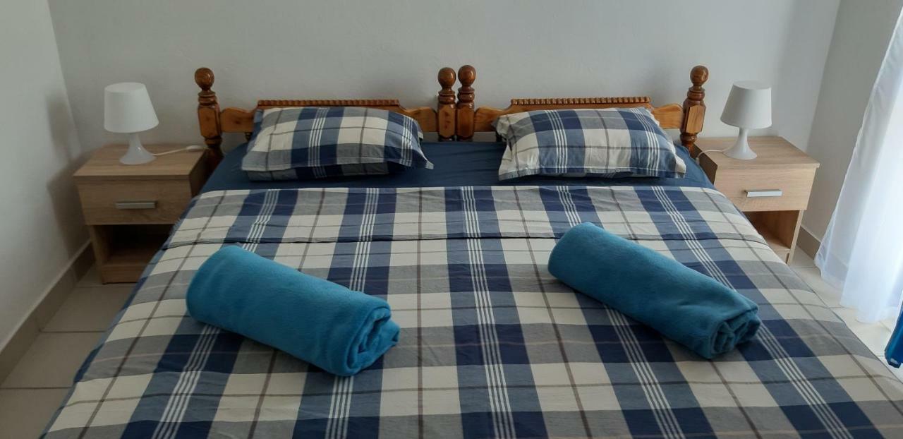 Apartments Max Vir Ngoại thất bức ảnh